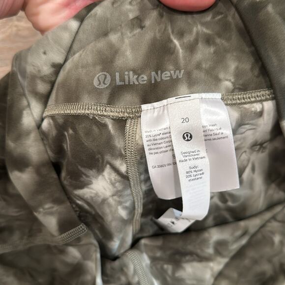 LULULEMON Diamond Dye Light Sage Align High Rise Active Workout Leggings Size 20 - Picture 8 of 11
